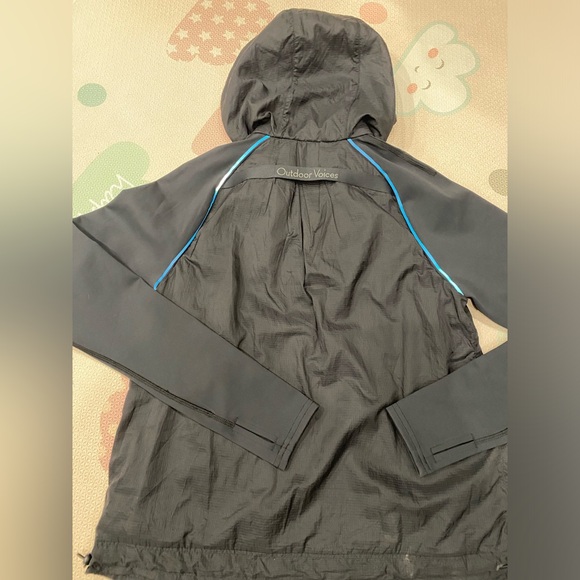 NWT Outdoor Voices black Frostknit hoodie, zipper pockets. Multiple sizes - Picture 2 of 8